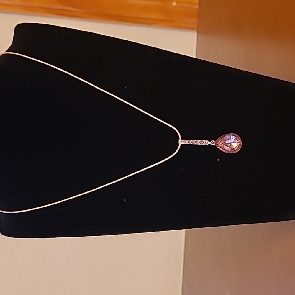 WOMAN'S PINK TEARDROP PENDANT NECKLACE ON STERLING SILVER CHAIN